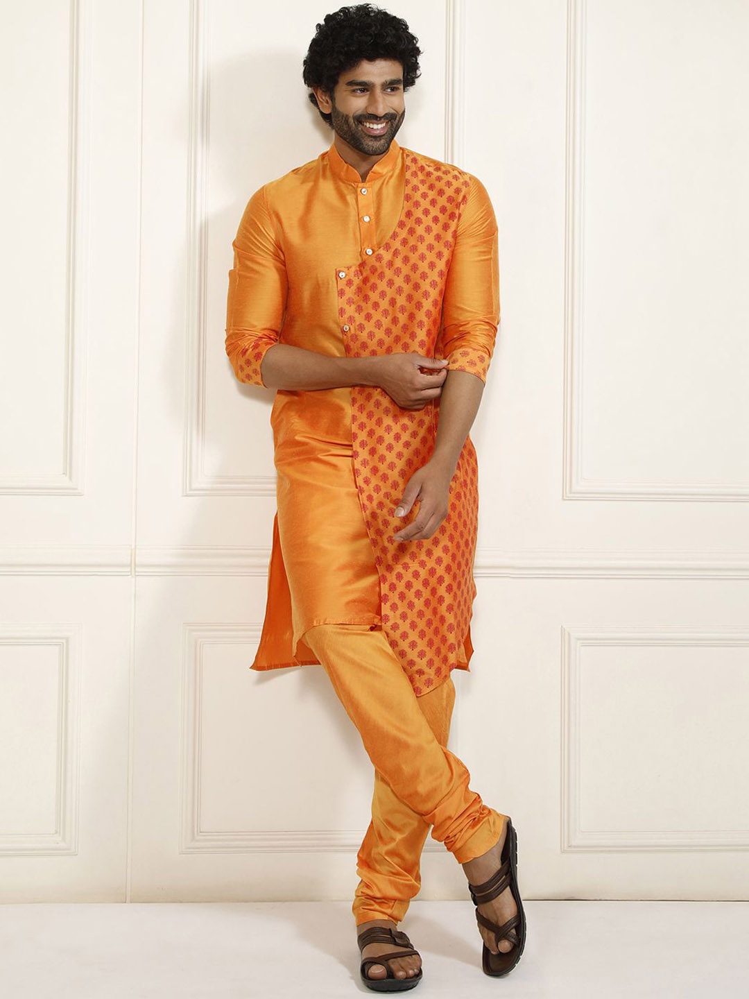 

VASTRAMAY Ethnic Motifs Printed Mandarin Collar Layered Kurta with Churidar, Orange