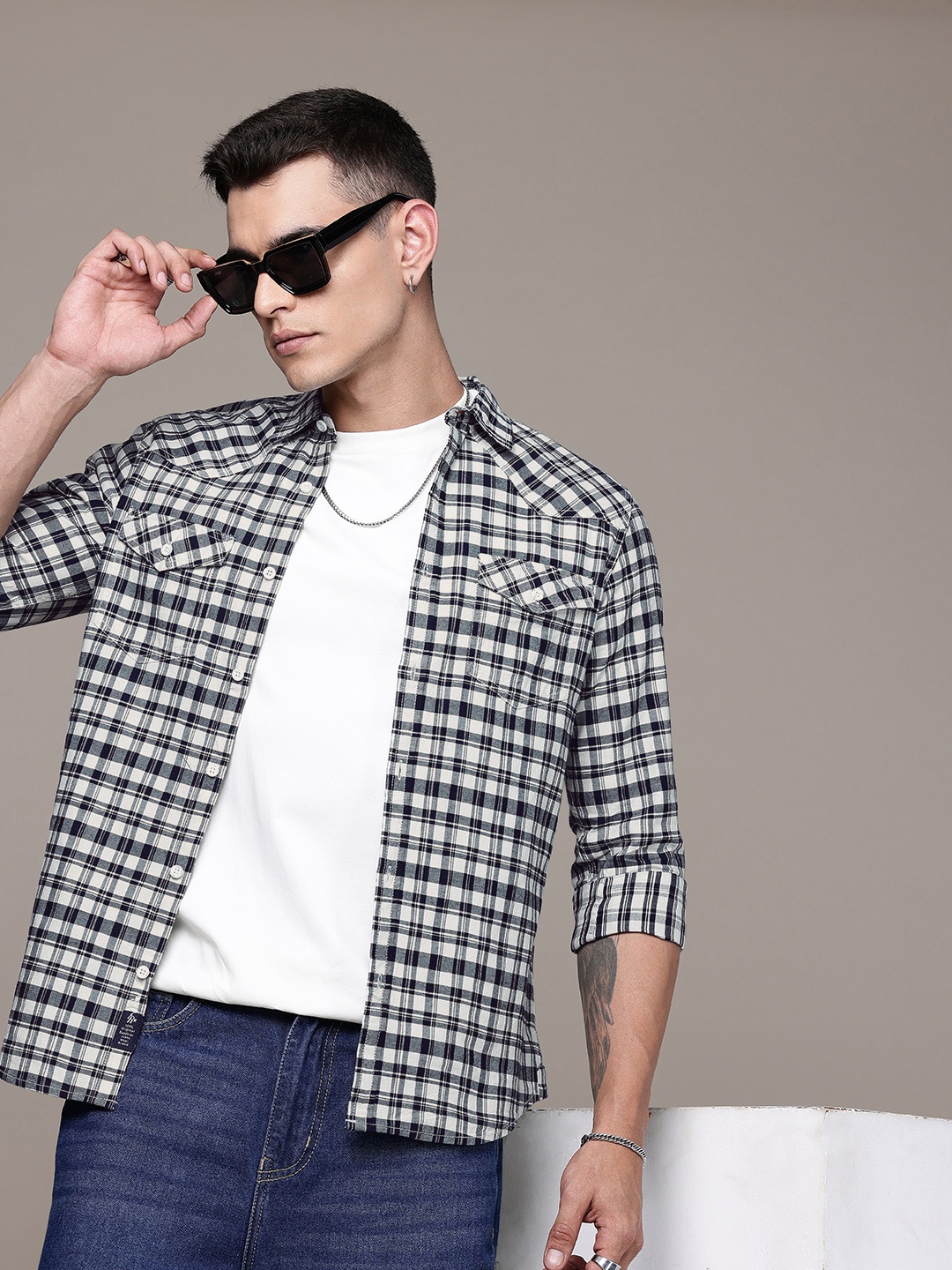 

The Roadster Life Co. Pure Cotton Tartan Checks Opaque Casual Shirt, Off white