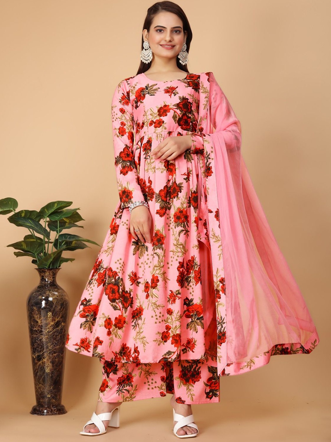 

KHODALCREATIN Floral Printed Round Neck Anarkali Kurta With Palazzos & Dupatta, Peach