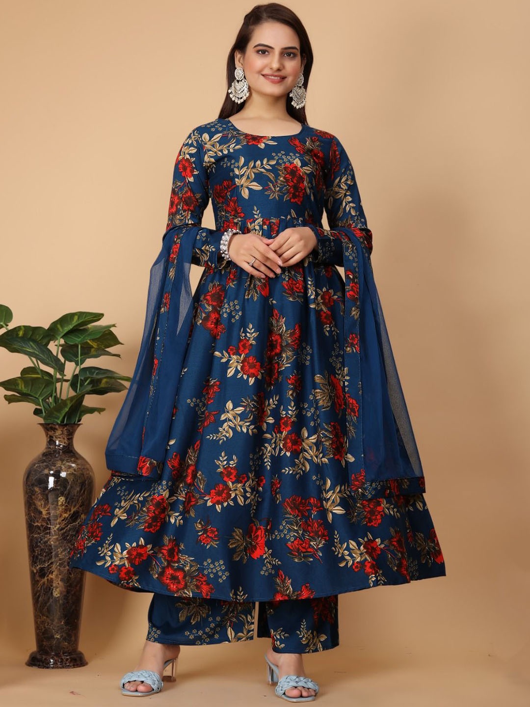 

KHODALCREATIN Floral Printed Round Neck Anarkali Kurta With Palazzos & Dupatta, Blue