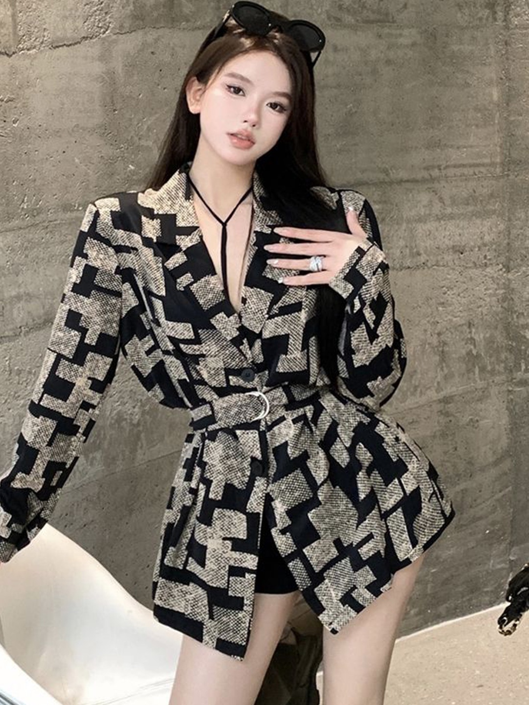 

LULU & SKY Women Printed Notched Lapel Coat, Black