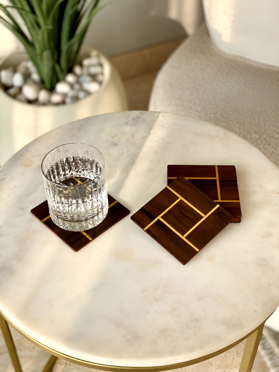 

Mason Home Brown & Gold-Toned 4 Pieces Wooden Solgold Coasters
