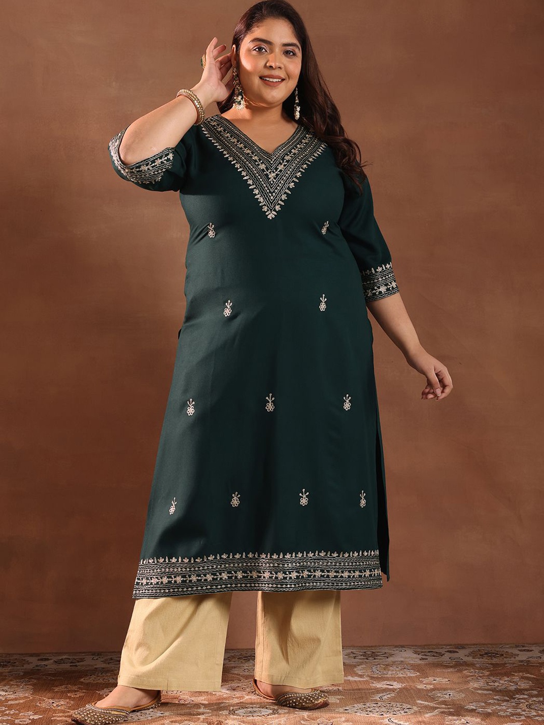 

EXTRA LOVE BY LIBAS Plus Size Floral Embroidered Flared Sleeves Straight Kurta, Green