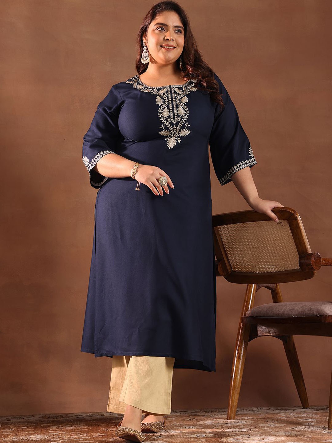 

EXTRA LOVE BY LIBAS Plus Size Floral Embroidered Zari Flared Sleeves Straight Kurta, Navy blue