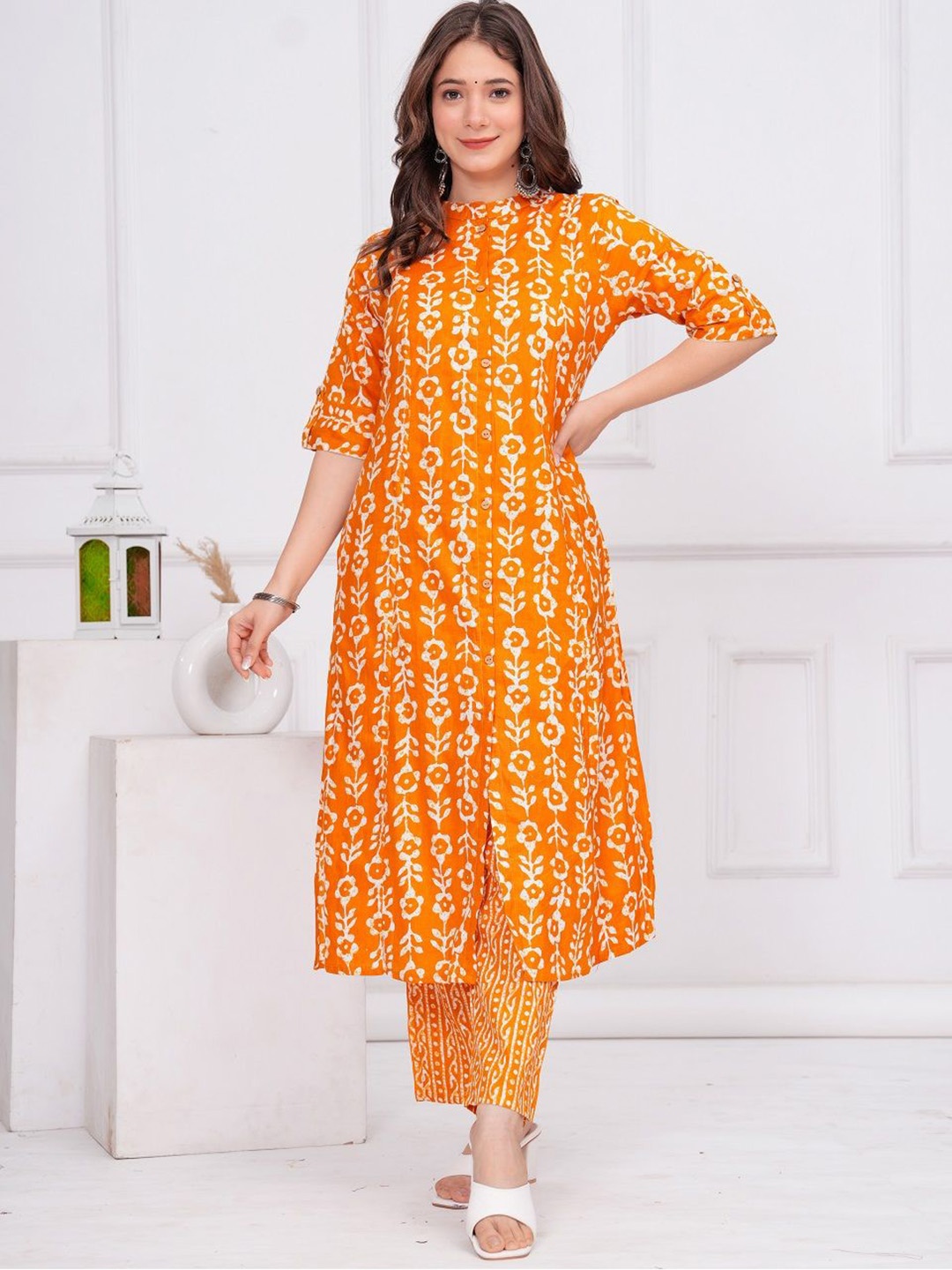 

SIJOPA Floral Printed Mandarin Collar Pure Cotton A-Line Kurta with Trousers, Orange