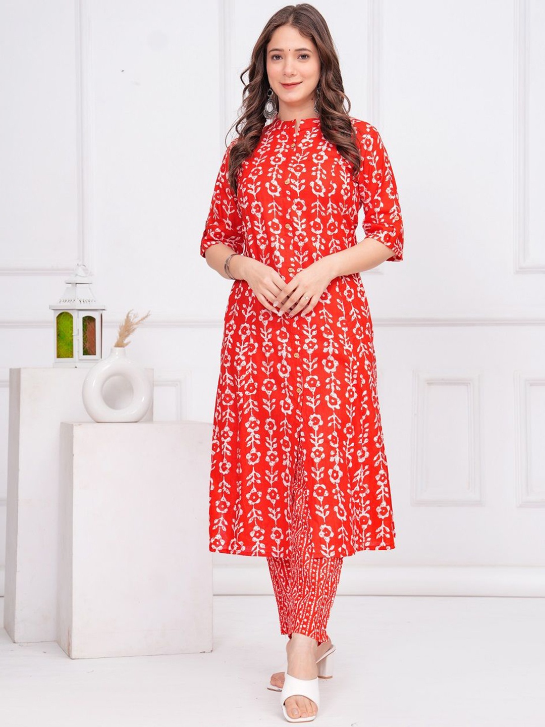 

SIJOPA Floral Printed Mandarin Collar Pure Cotton A-Line Kurta with Trousers, Red