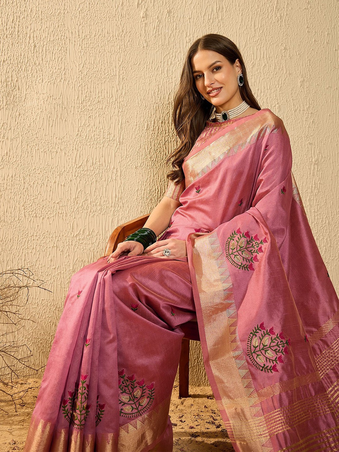 

SERONA FABRICS Woven Design Embroidered Banarasi Saree, Pink