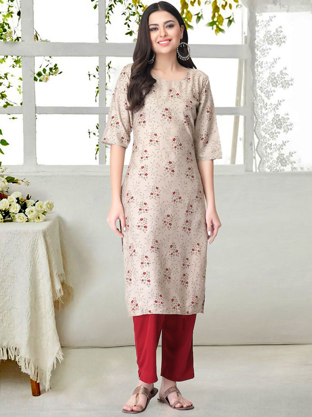 

7Threads Floral Printed Round Neck Straight Kurta With Trousers, Beige