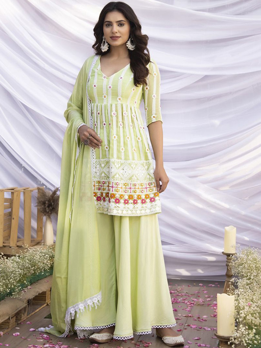 

SEW Mirror Work Embellished V-Neck Panelled Kurta With Palazzo And Dupatta, Lime green