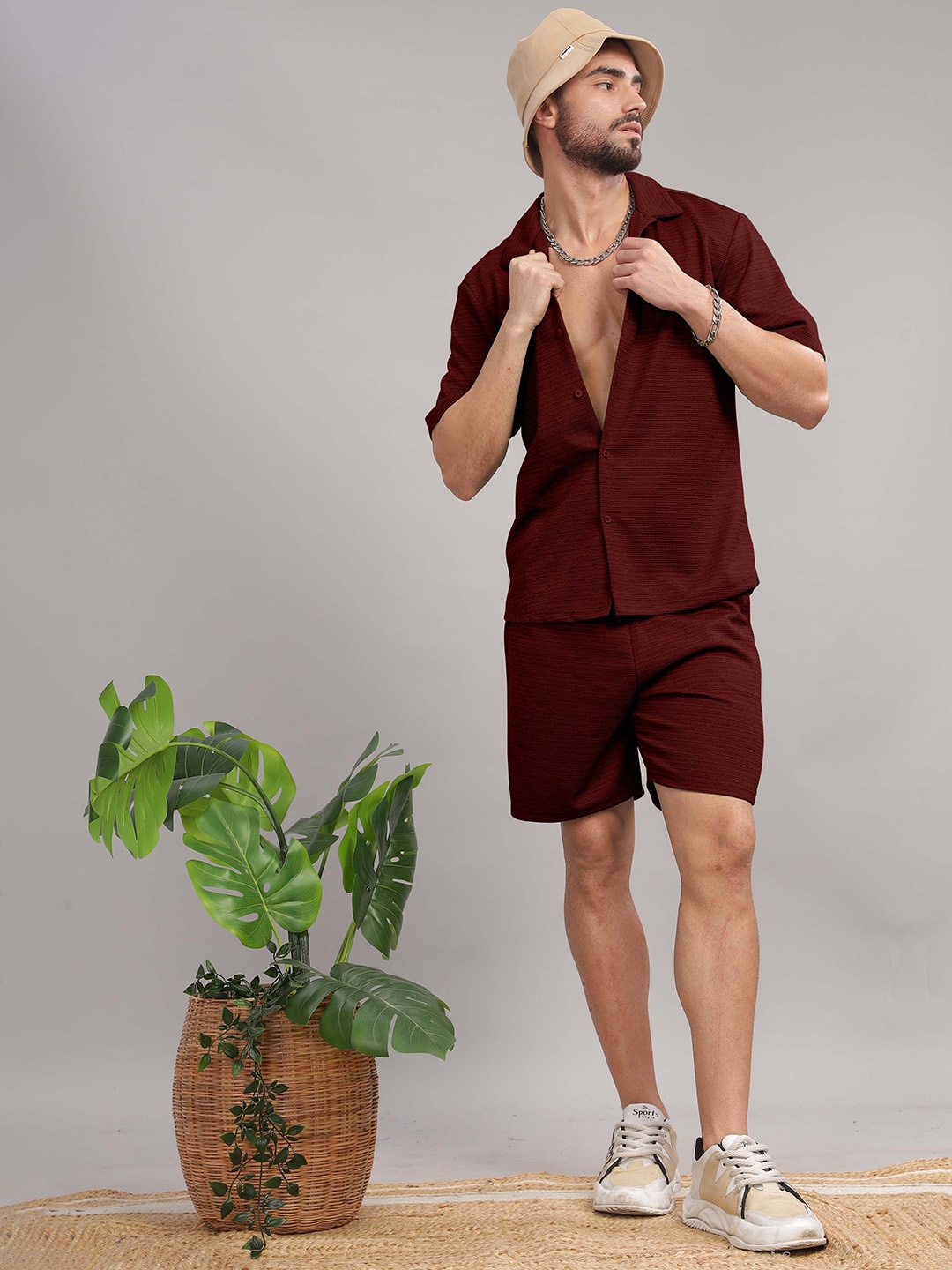 

Tribe Short Sleeves Shirt With Shorts, Maroon