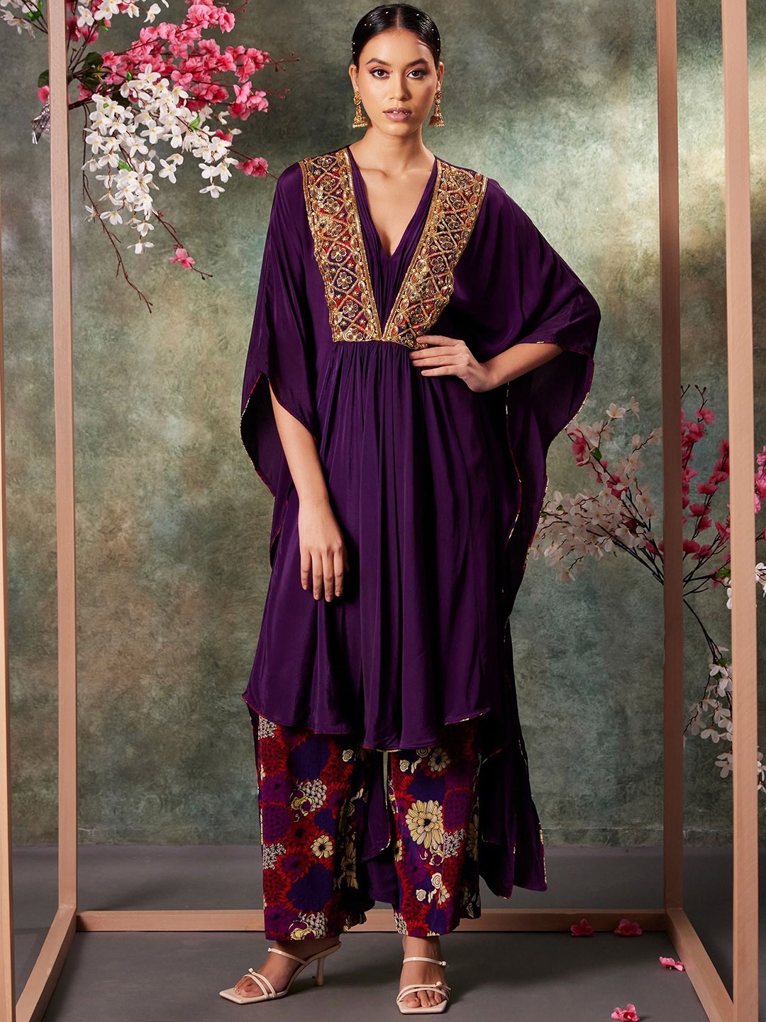 

Mehak Murpana Women Yoke Design Regular Kurta with Trousers, Purple