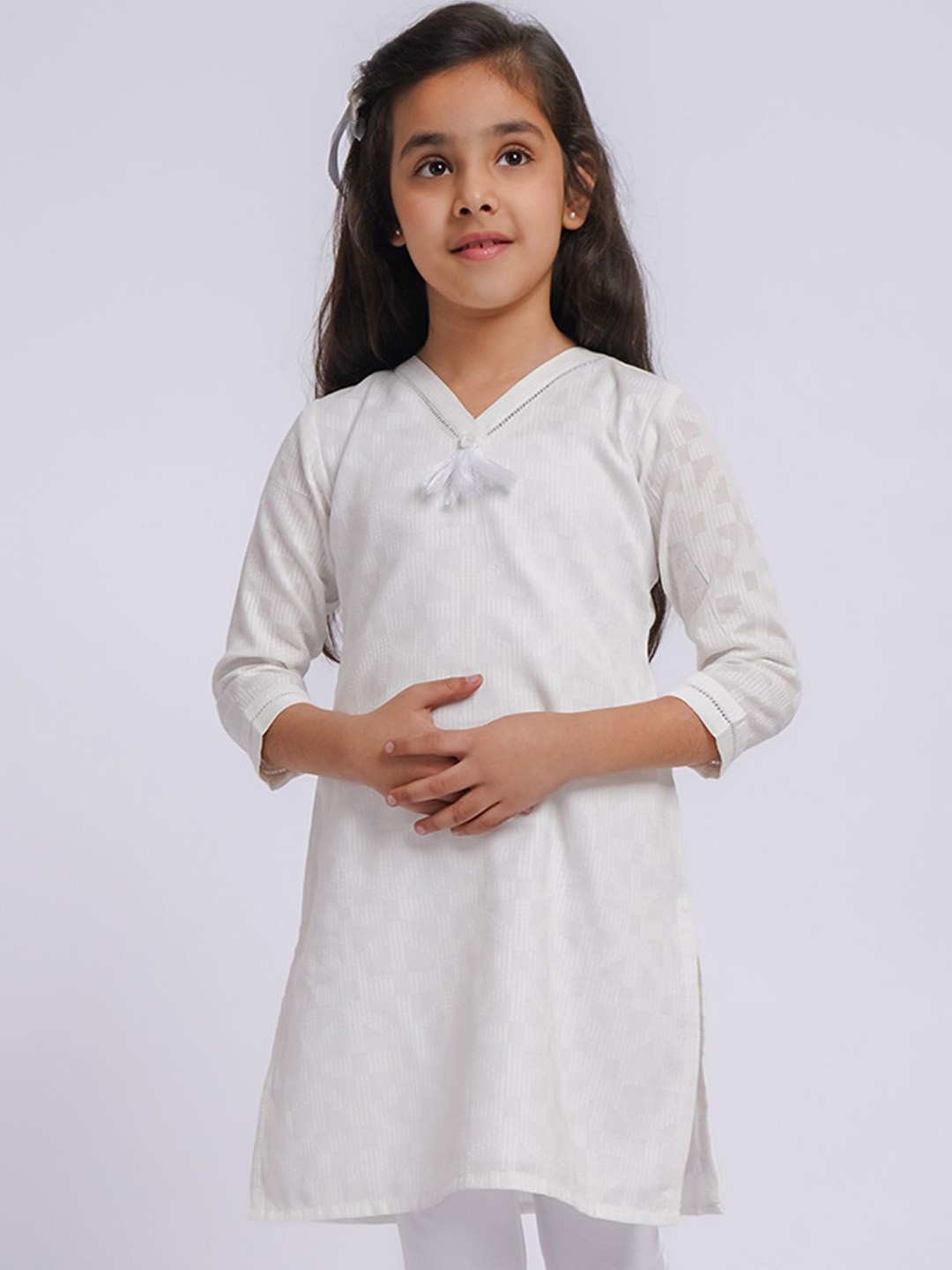 

VASTRAMAY Girls Jacquard Kurta, White