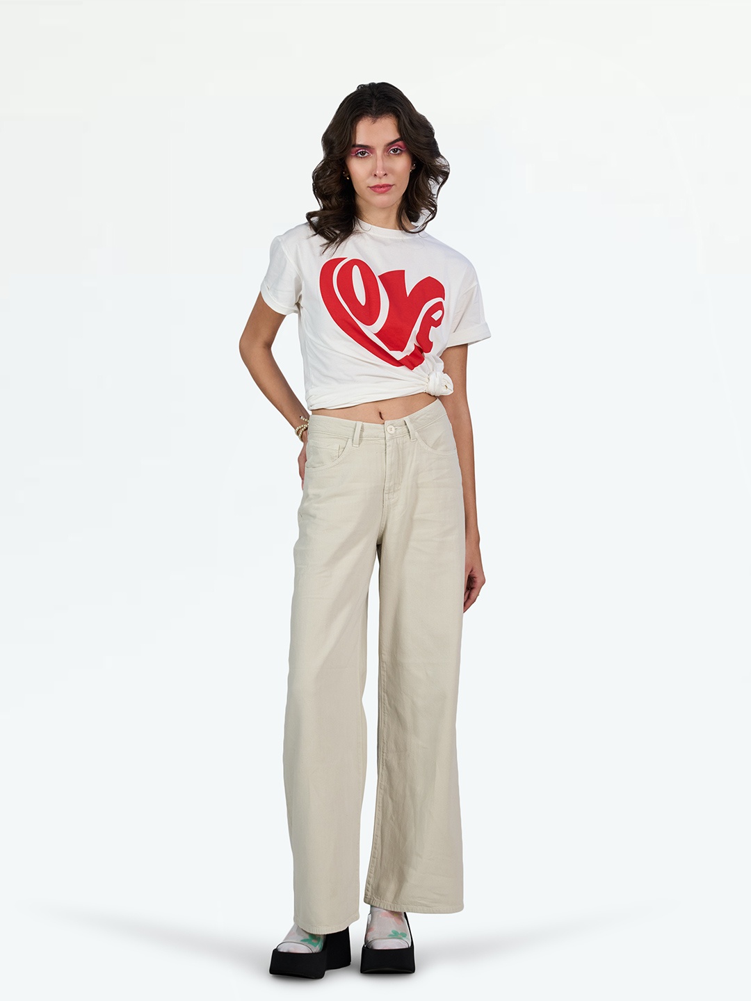

LOVEGEN Women Wide Leg Low Distress Light Fade Jeans, Beige