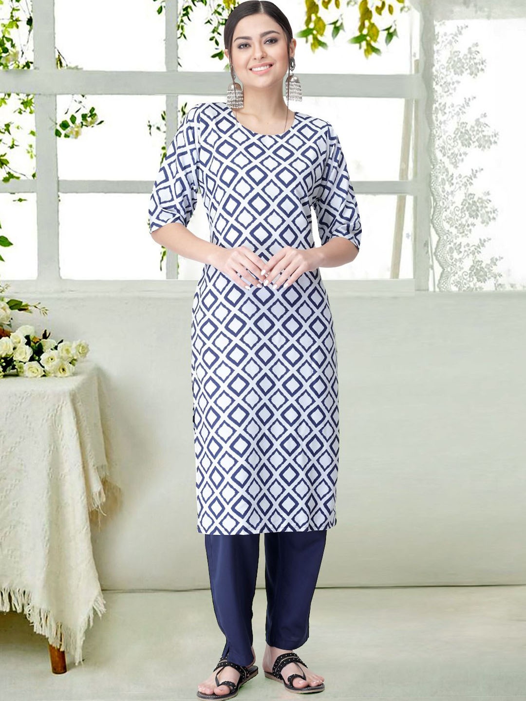 

7Threads Women Ethnic Motifs Printed Regular Kurta with Trousers, White