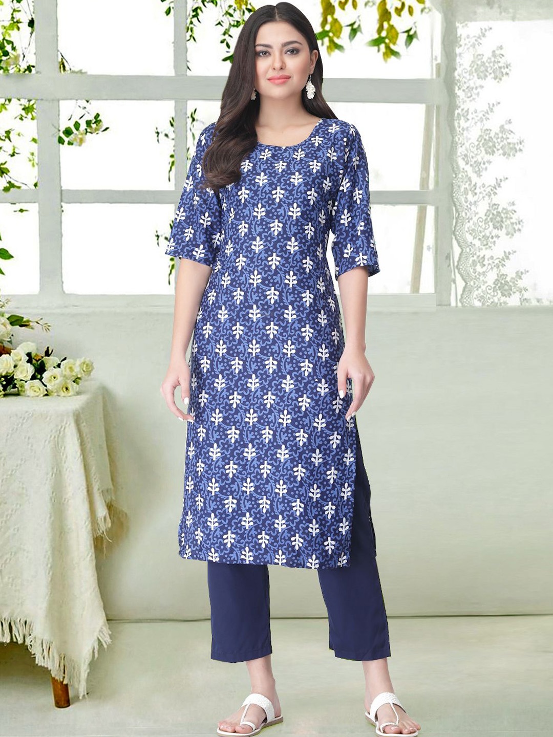

7Threads Women Ethnic Motifs Printed Regular Kurta with Trousers, Blue