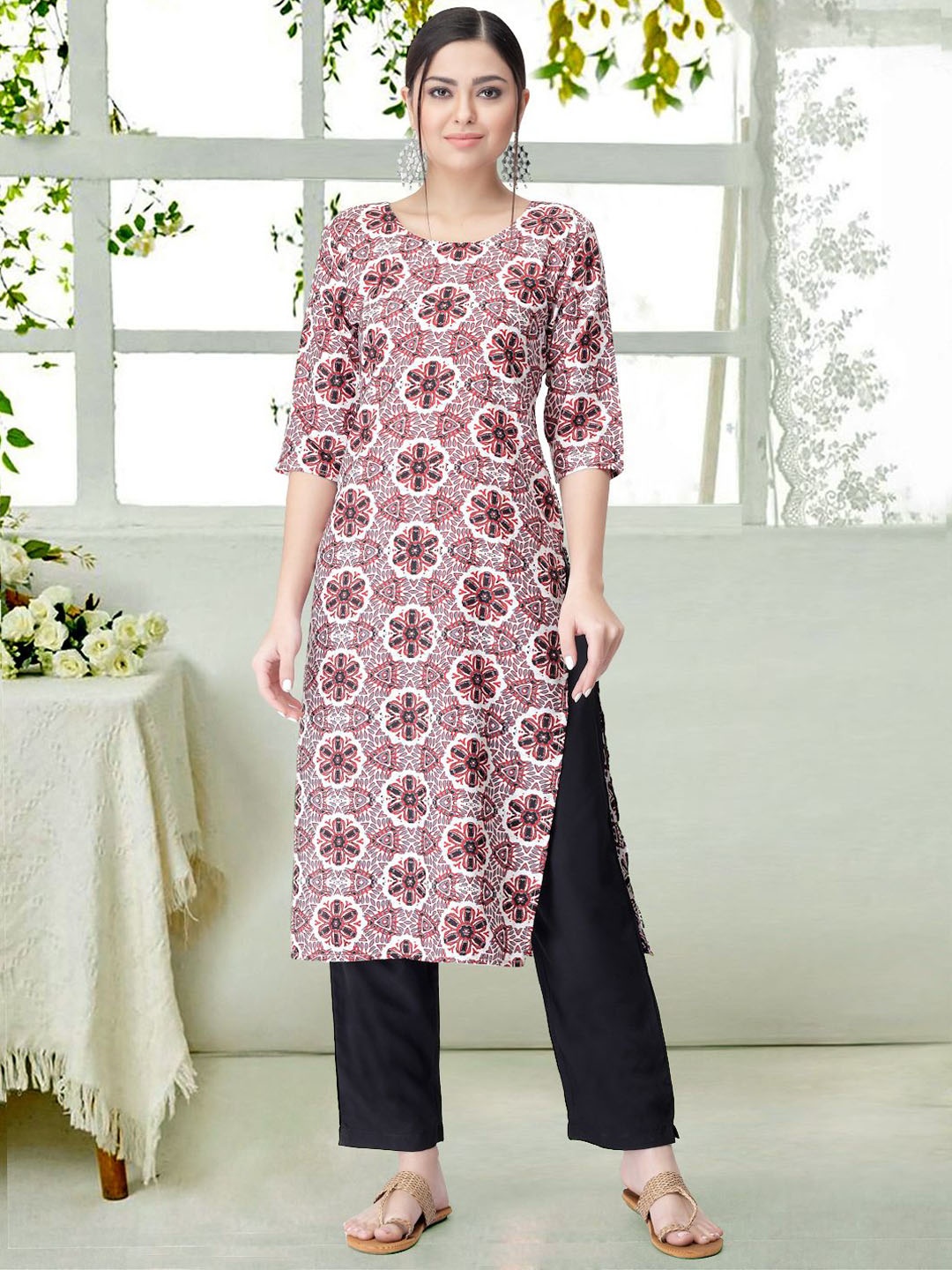 

7Threads Women Ethnic Motifs Printed Regular Kurta with Trousers, Red