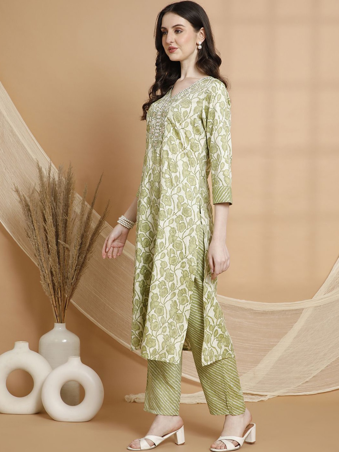 

Nayam By Lakshita Women Floral Printed Regular Mirror Work Kurta with Trousers & With Dupatta, Green