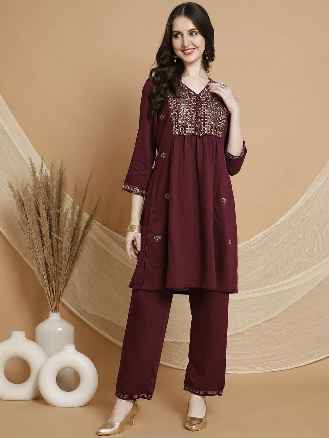 

Nayam By Lakshita Women Ethnic Motifs Embroidered Regular Sequinned Kurta with Trousers, Maroon