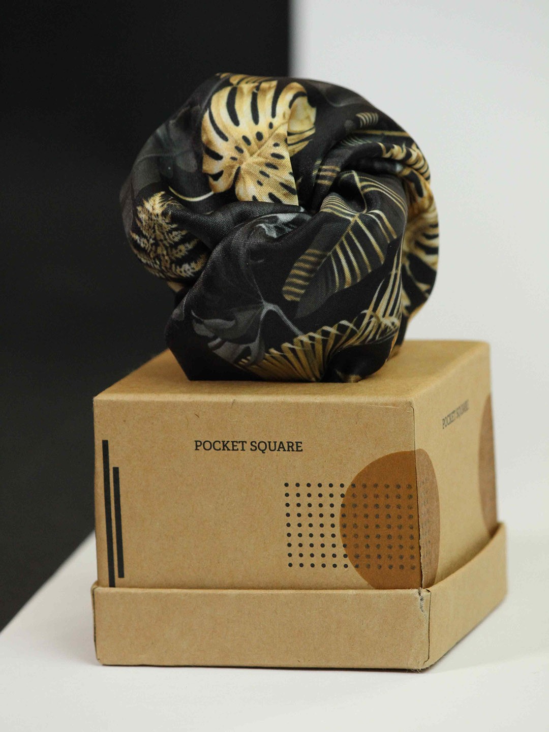 

Tossido Printed Pocket Squares, Gold
