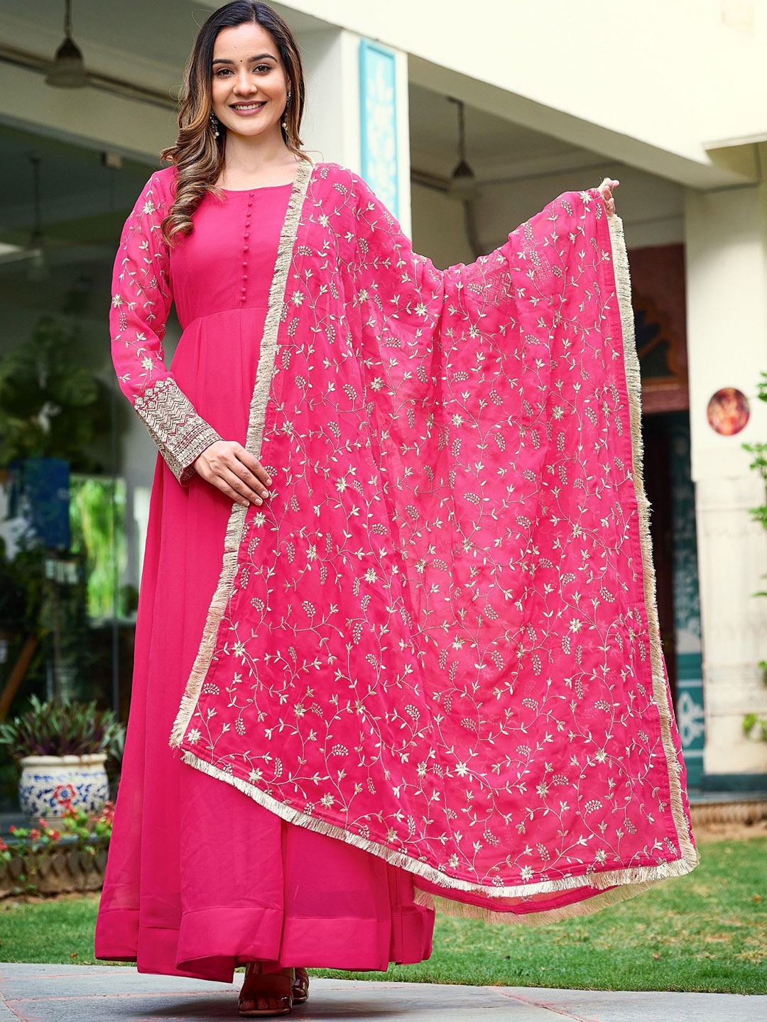 

GRISHU COLLECTION Round Neck Georgette Anarkali Kurta With Trousers & Dupatta, Pink