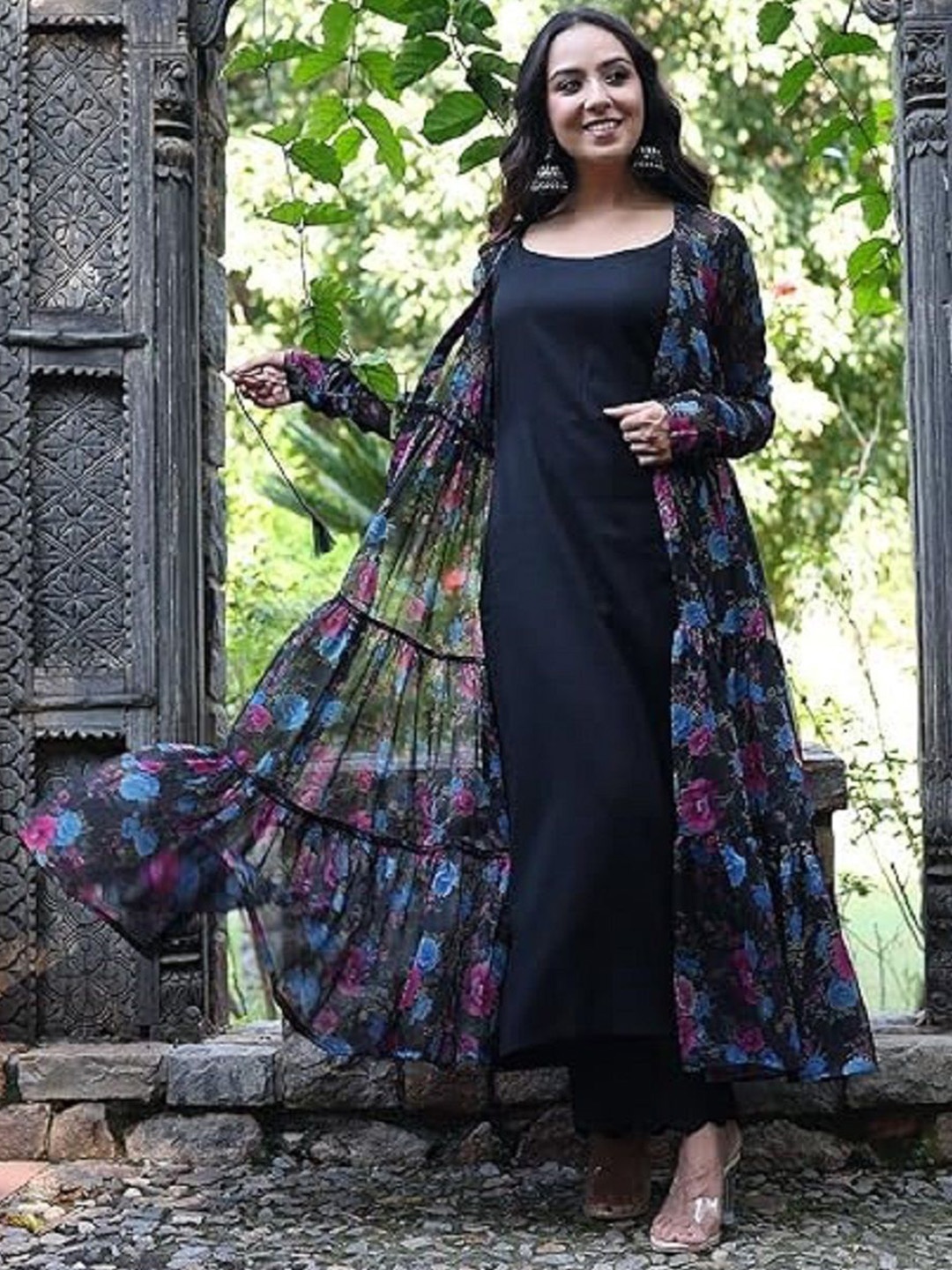 GRISHU COLLECTION Floral Printed Round Neck Straight Kurta With Trouser & Shrug, Black