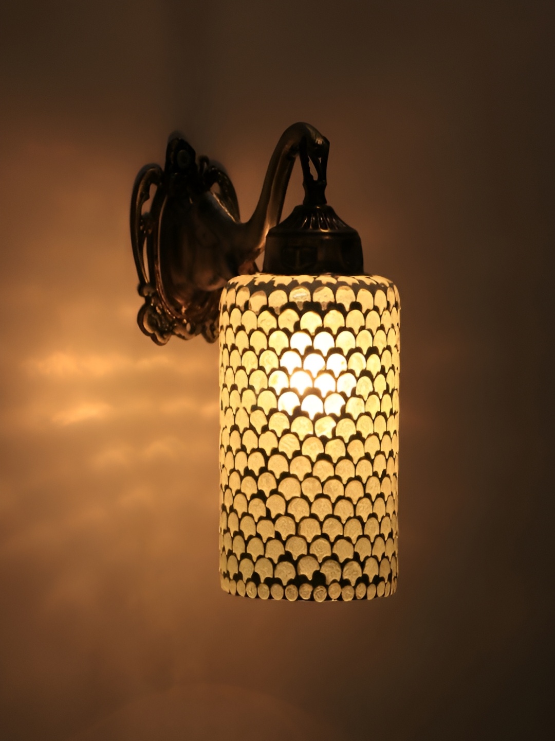 

VAGalleryKing White & Transparent Printed Antique Elephant Design Glass Wall Lamp