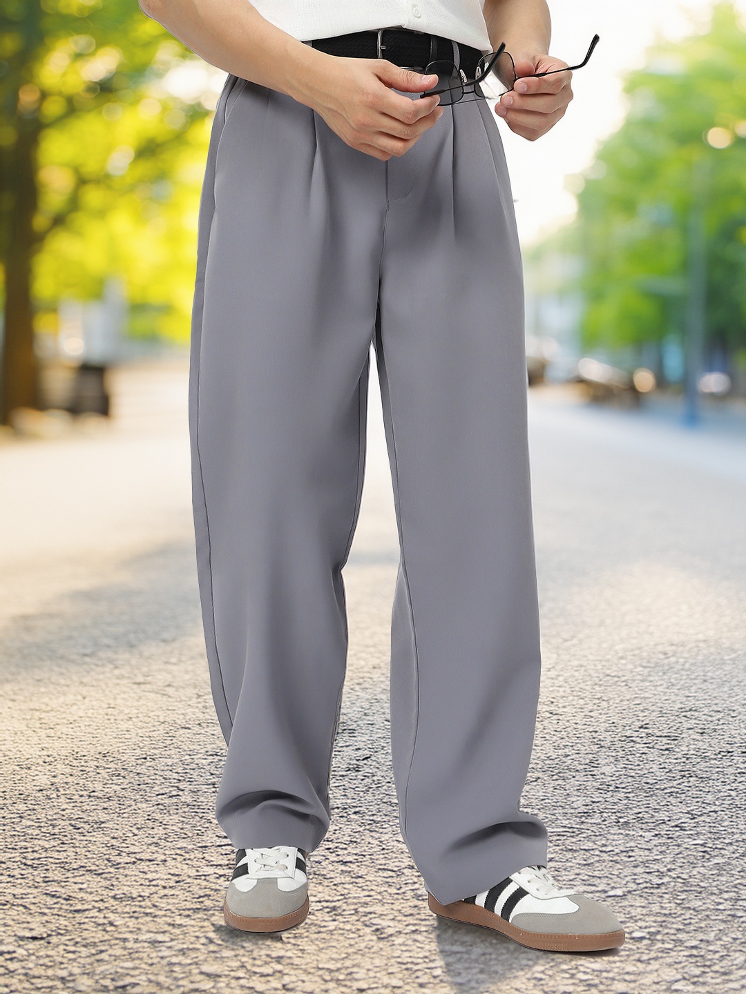 

Urbano Fashion Men Grey Loose Baggy Fit Solid Korean Trousers Stretchable