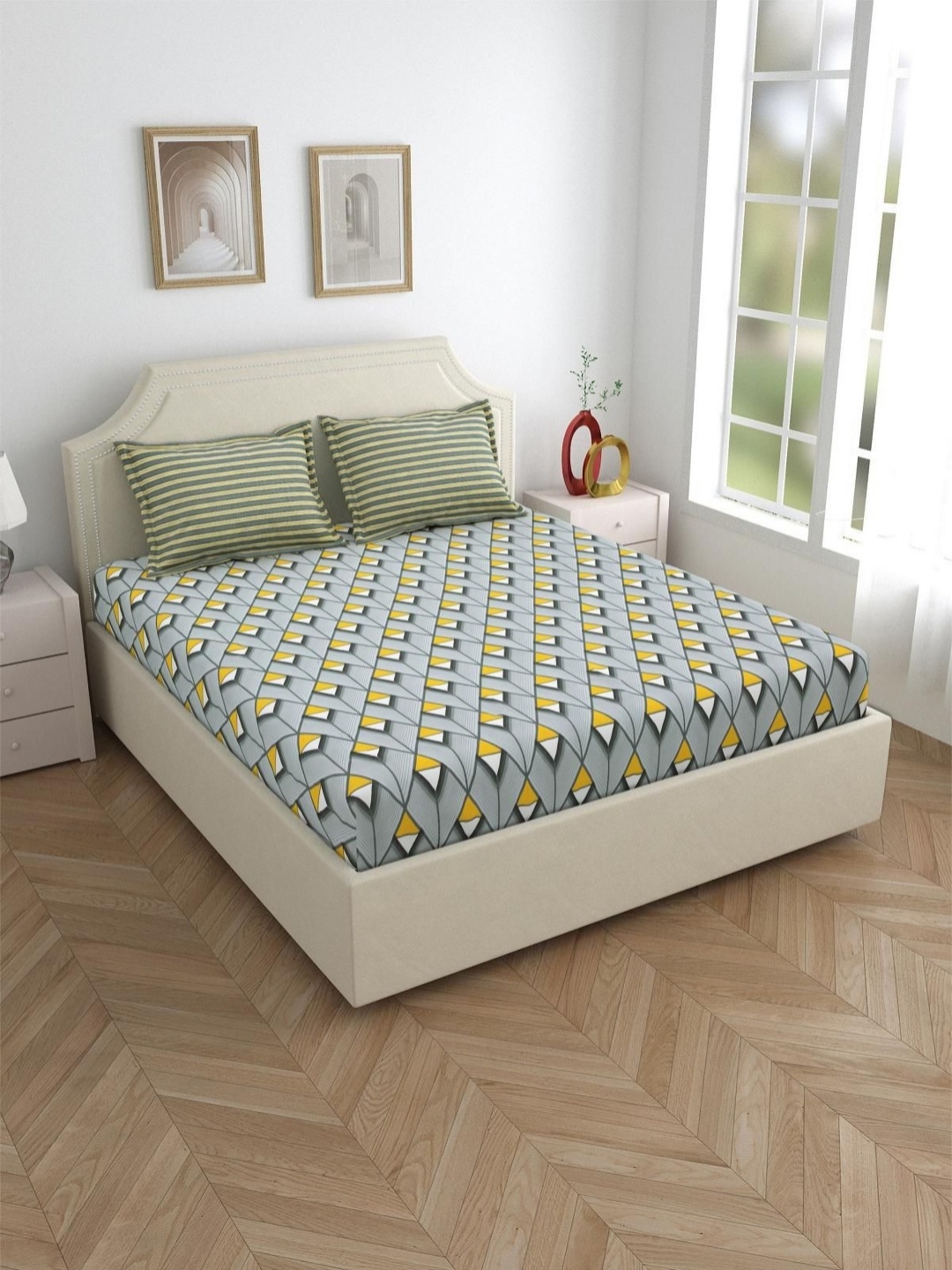 

Aura classic Grey Geometric Printed Cotton 120 TC King Bedsheet Set-2.74 m x 2.74 m