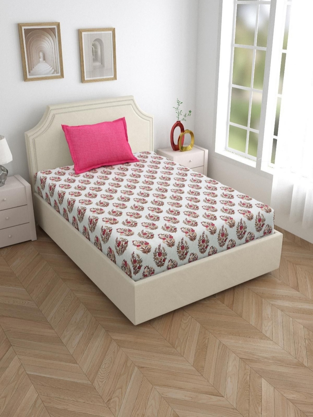 

Aura gulmohar Pink Pure Cotton Printed 120 TC Single Bedsheet Set 2.28 m x 1.5 m