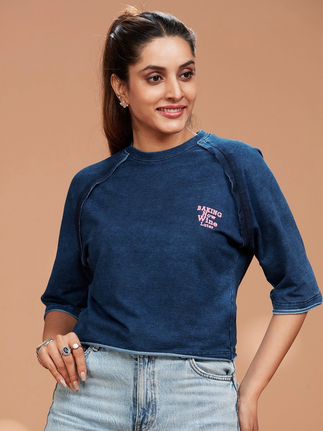 

FREYAA Women Solid Round Neck T-shirt, Blue