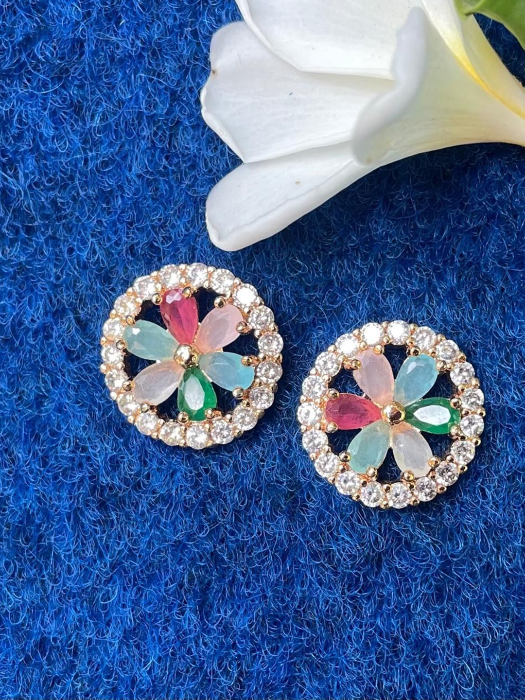 

MONI LIFESTYLE Contemporary Studs Earrings, Assorted