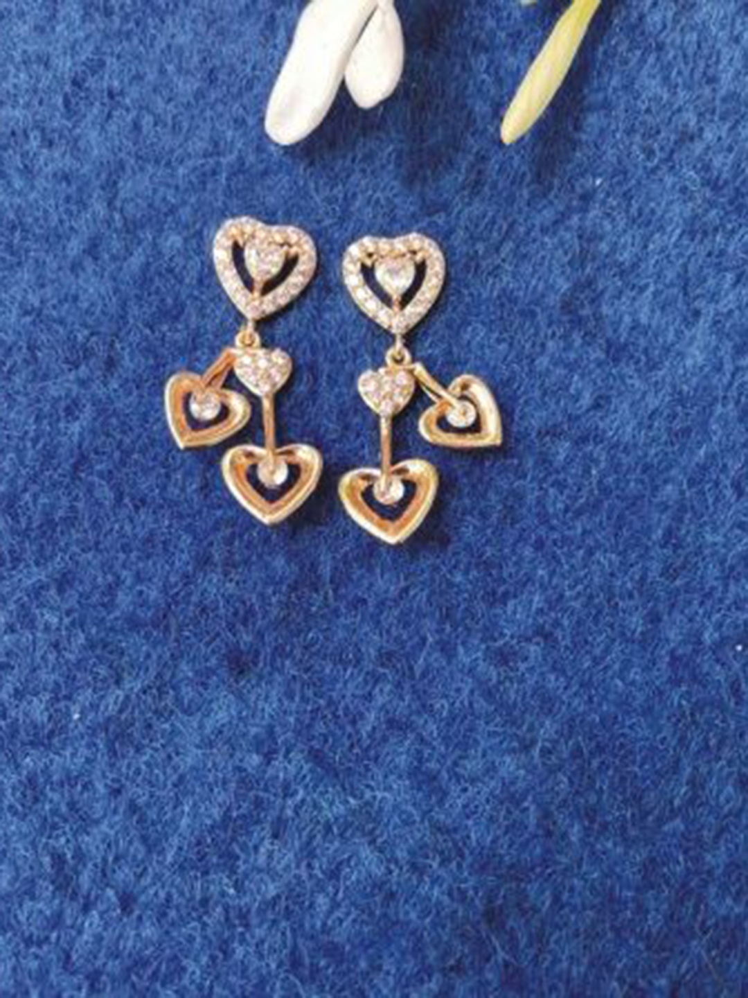 

MONI LIFESTYLE Rose Gold Plated Zircon Studded Heart Shaped Drop Earrings