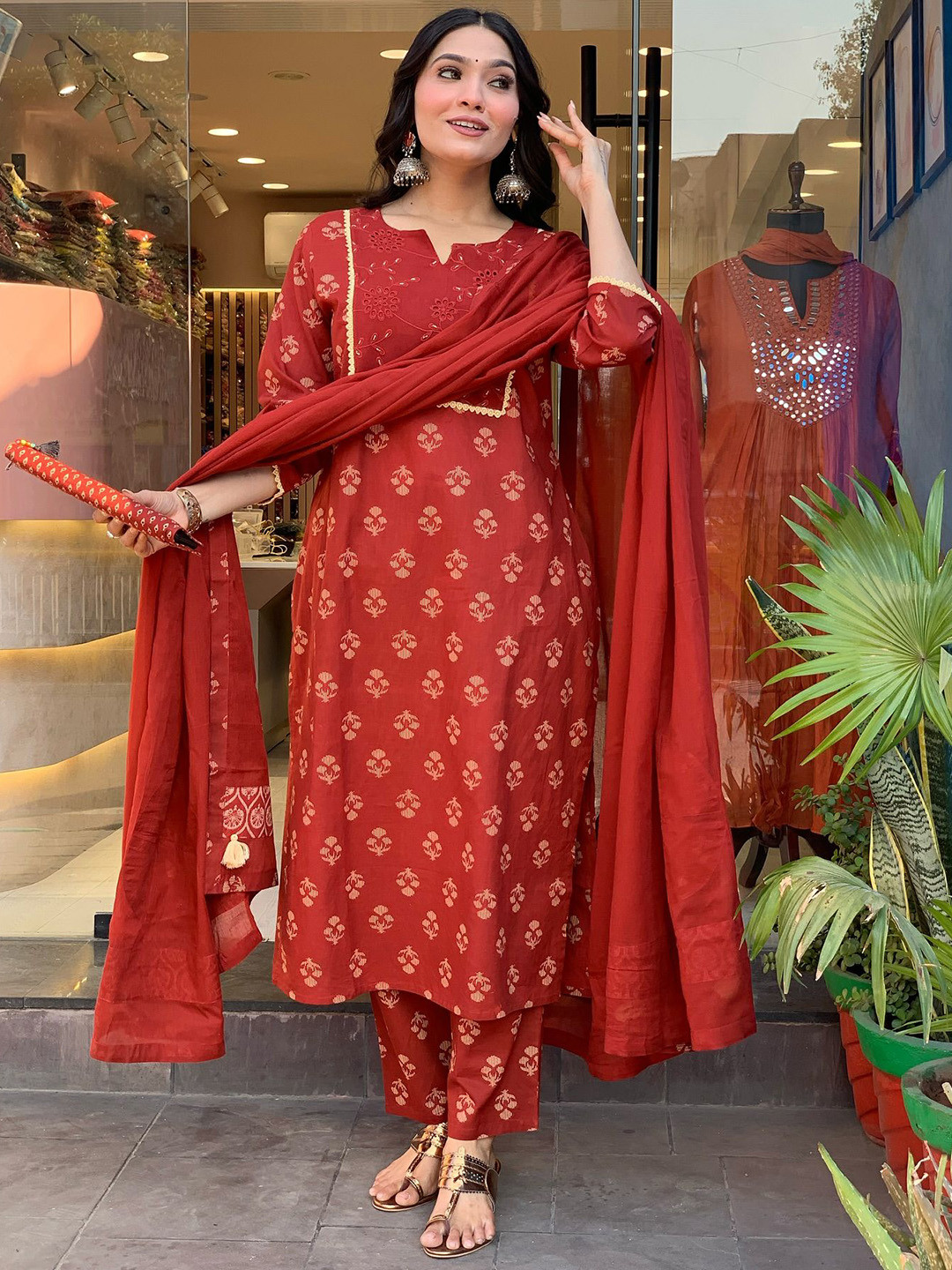 

V.S.Creation Floral Printed Notch Neck Straight Kurta With Trousers And Dupatta, Red