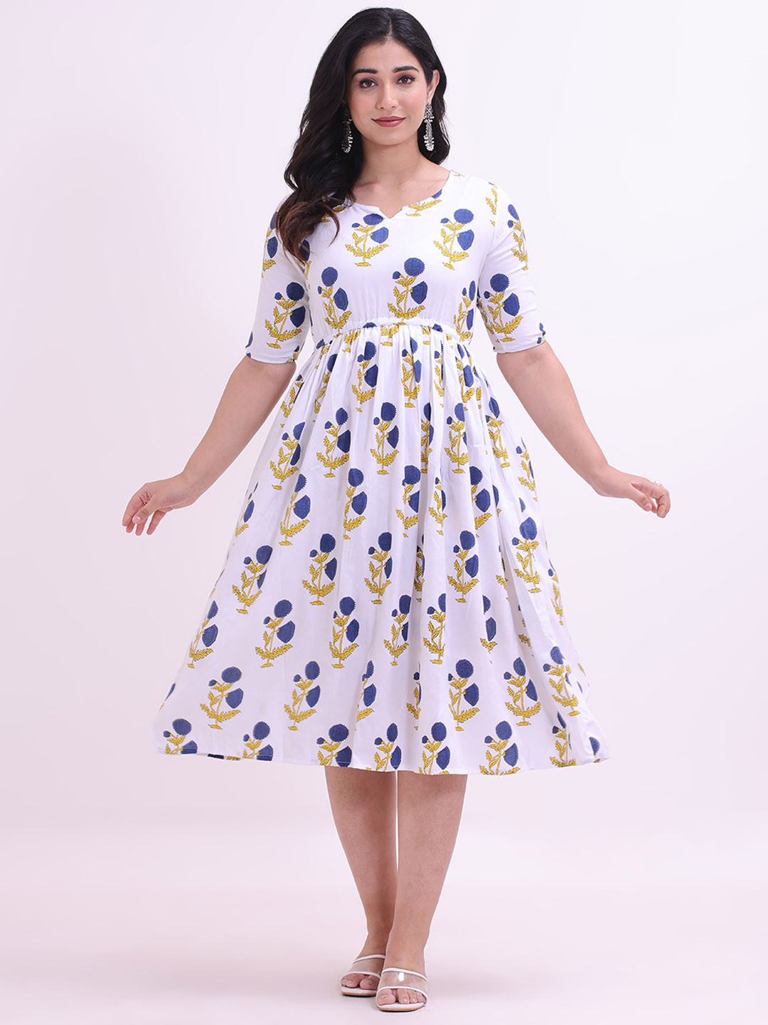 

Intizer Floral Printed Notch-Neck Cotton Ethnic Dresses, White