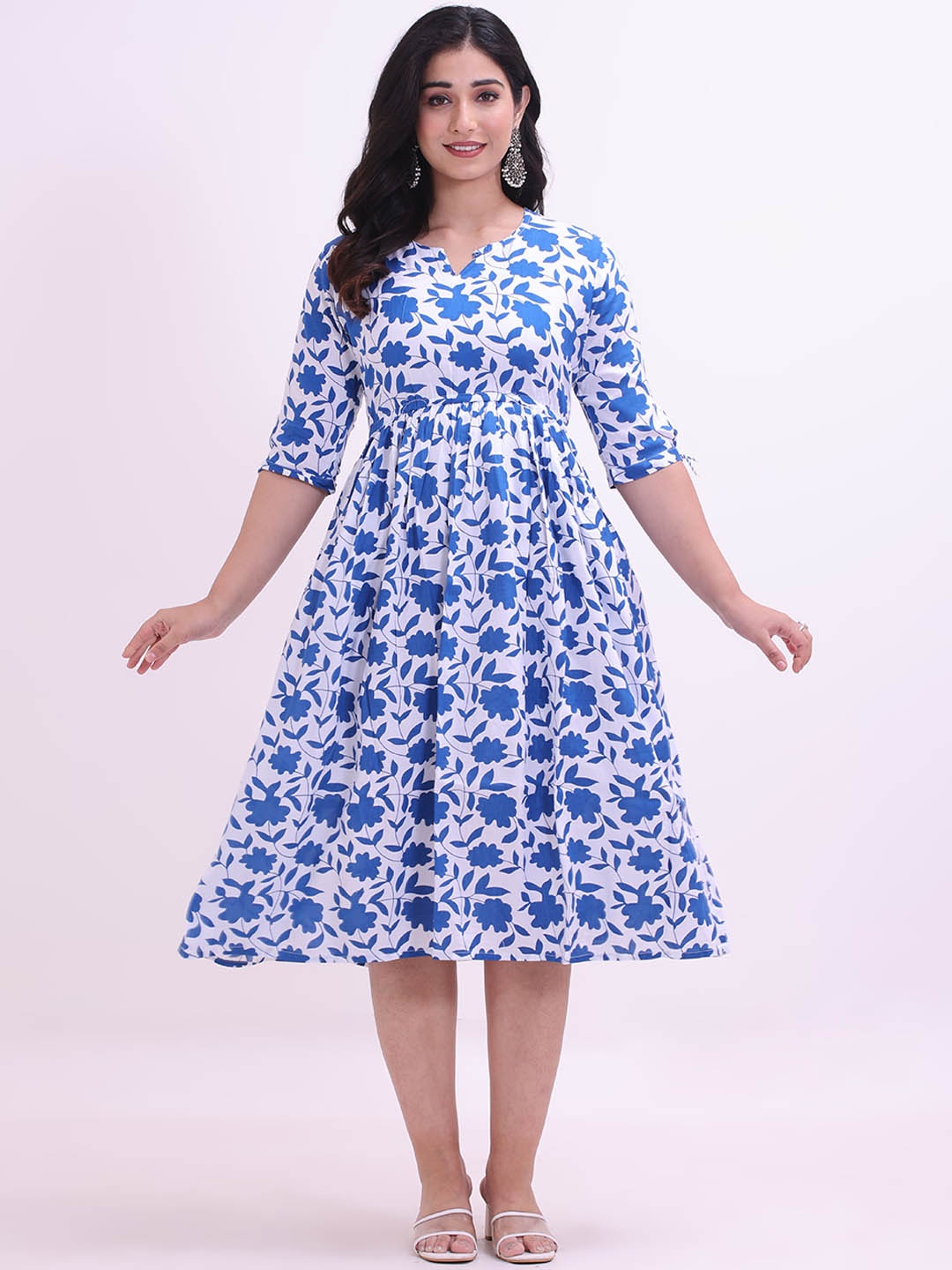 

Intizer Floral Printed Notch-Neck Ethnic Dresses, Blue