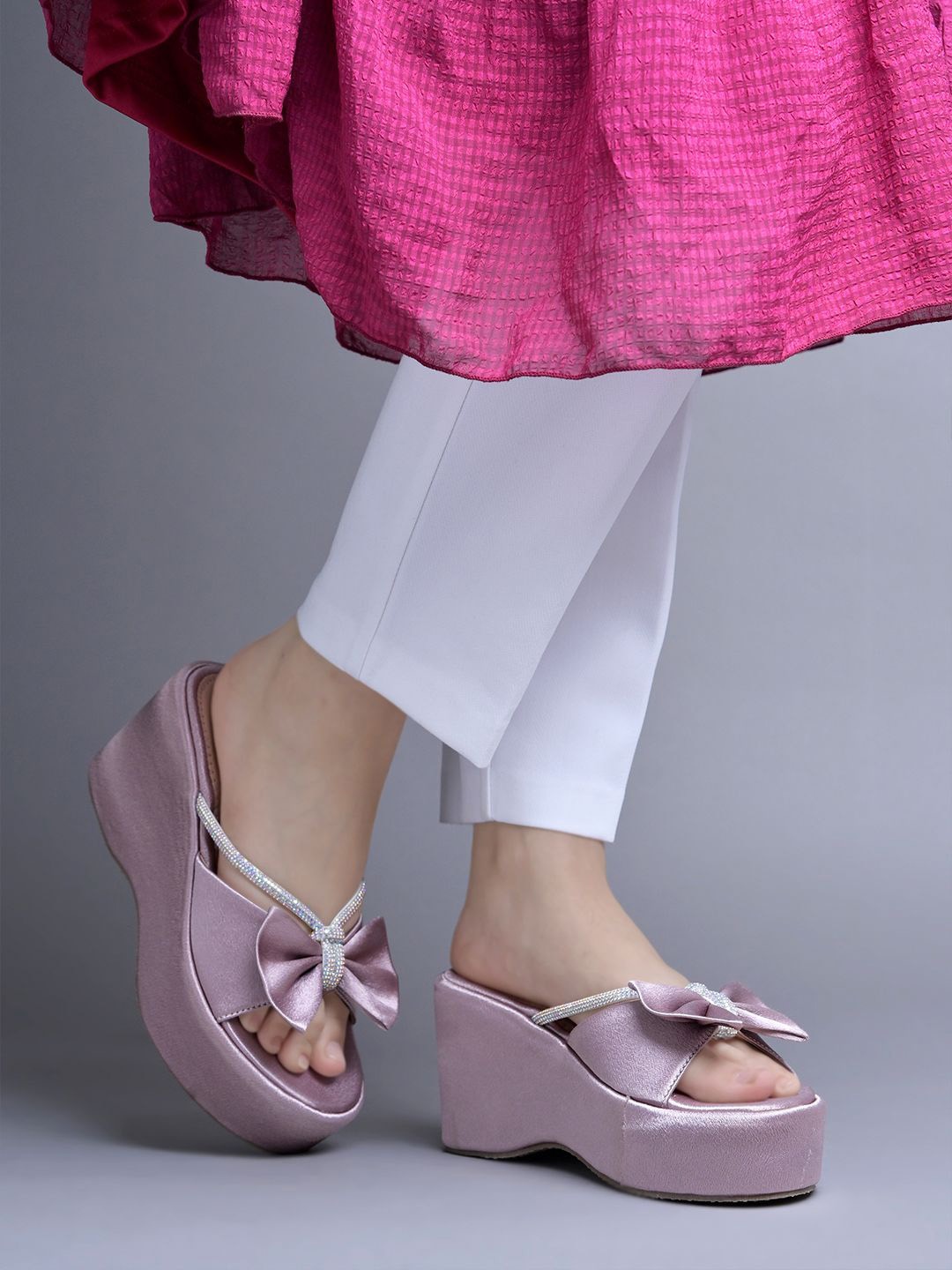 

Shoetopia Women Embellished Platform Sandals with Bows, Mauve
