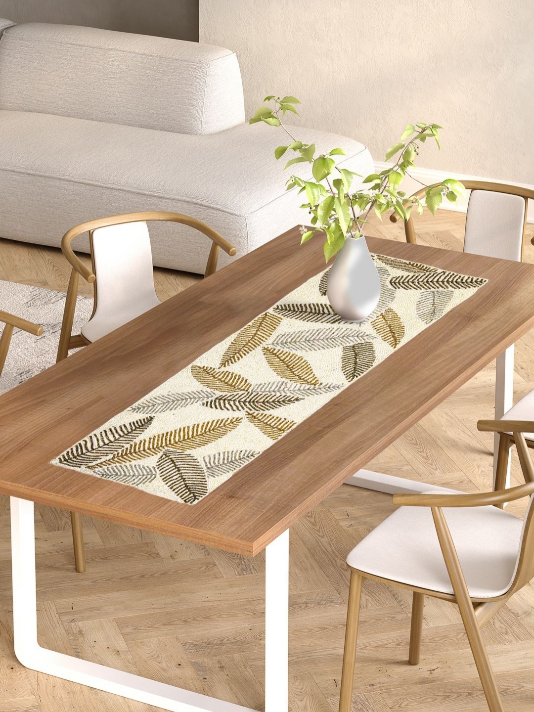 

YWULY Beige & Brown Floral Beaded Acrylic Table Runner