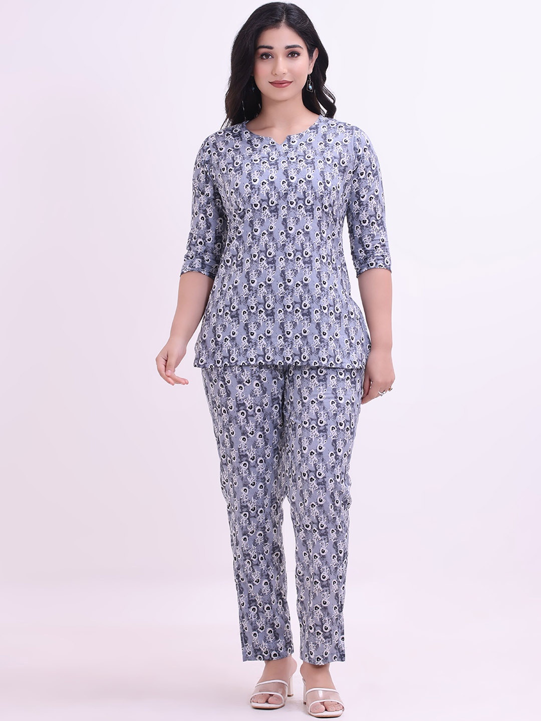 

Intizer Floral Printed Pure Cotton Kurta & Trousers, Grey