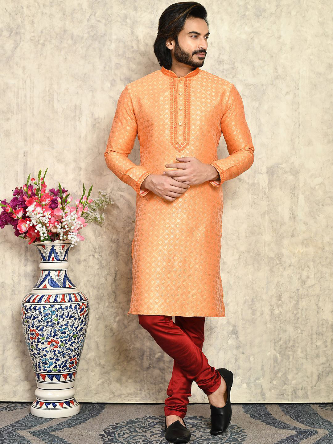 

RANAK Geometric Printed Mandarin Collar Art Silk Thread Work Straight Kurta, Peach