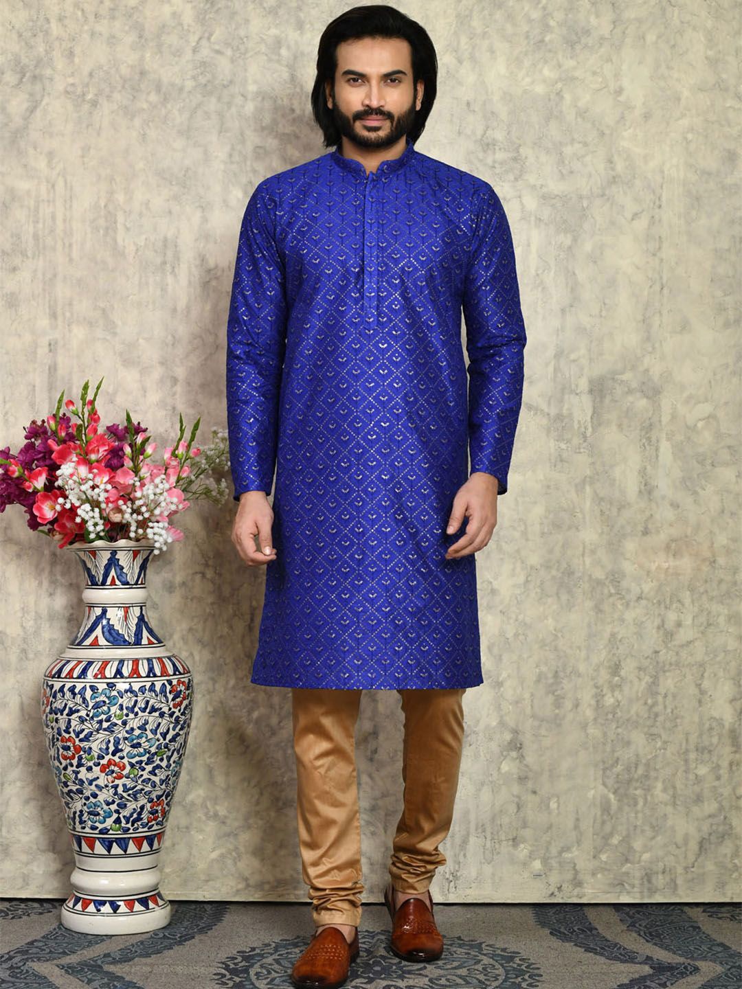 

RANAK Men Geometric Thread Work Kurta, Blue