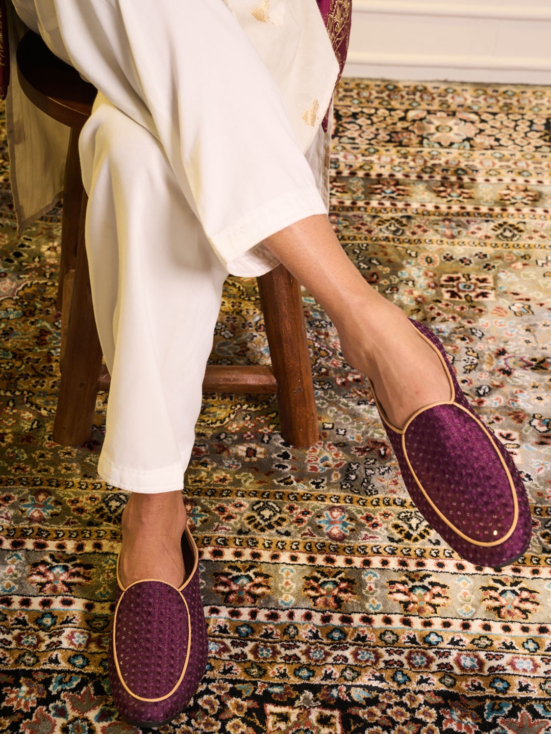 

FAUSTO Men Printed Mojaris, Maroon