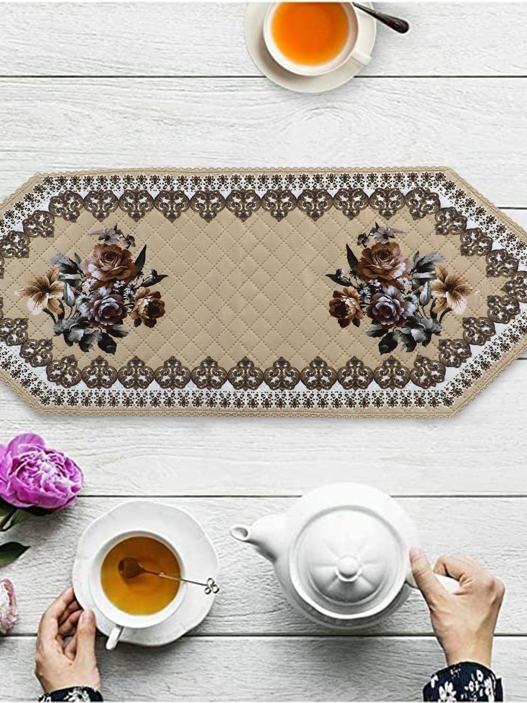 

Dakshya Industries Beige & White Floral Printed Table Runner