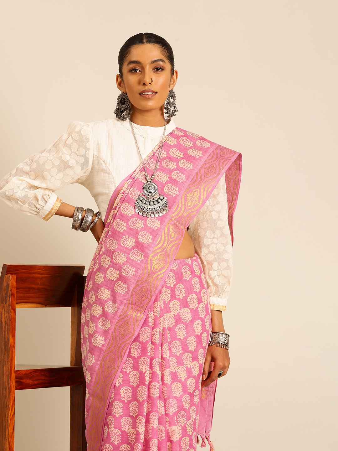 

Taavi Floral Block Printed Pure Cotton Saree, Pink