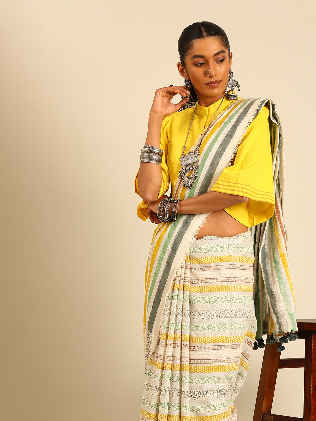 

Taavi Striped Pure Cotton Block Print Saree, Green
