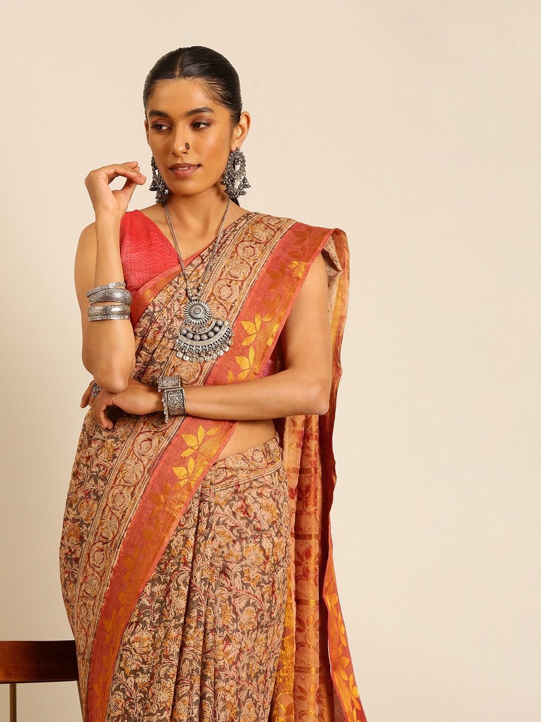 

Taavi Floral Block Print Pure Cotton Saree, Grey