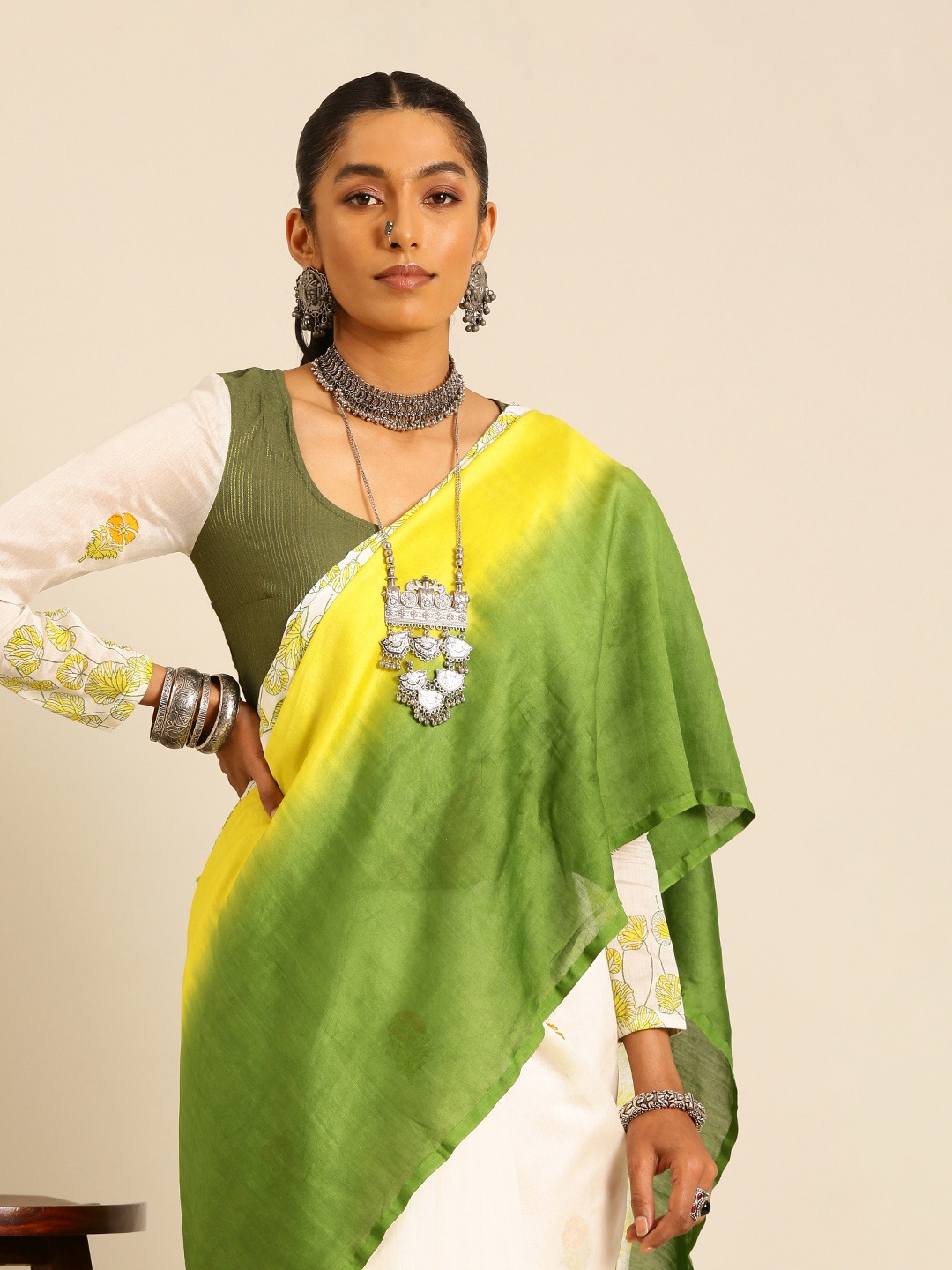 

Taavi Floral Printed Colourblocked Silk Cotton Chanderi Saree, Green