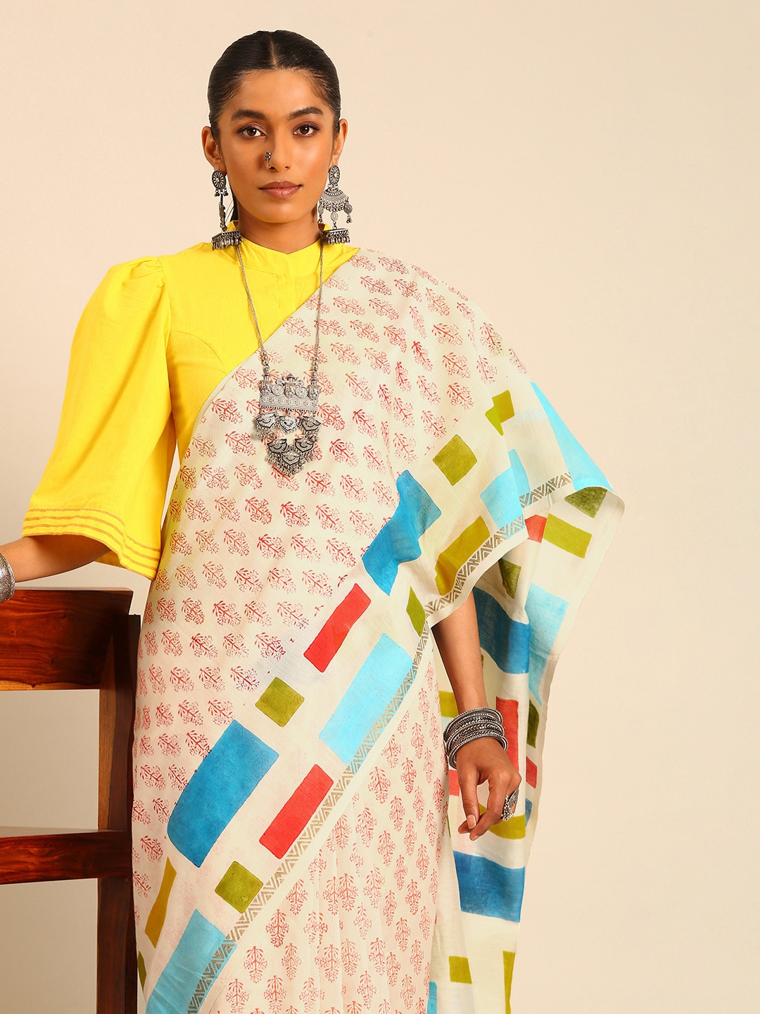 

Taavi Floral Printed Silk Cotton Chanderi Saree, Off white