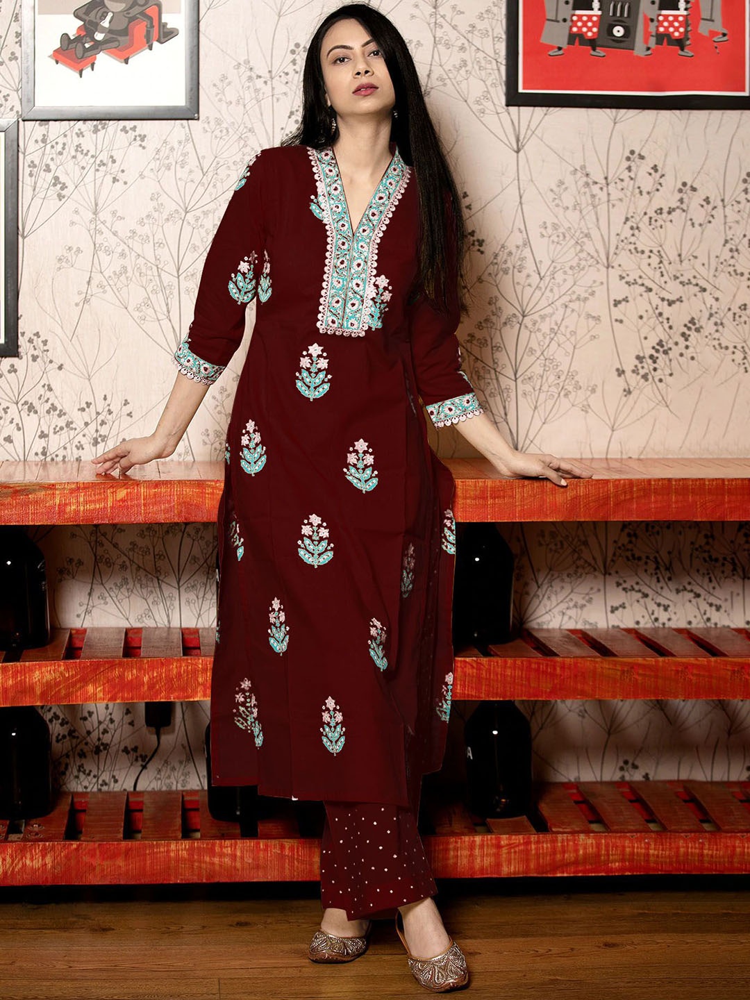 

Anni Designer Women Printed Regular Kurta with Palazzos & With Dupatta, Maroon