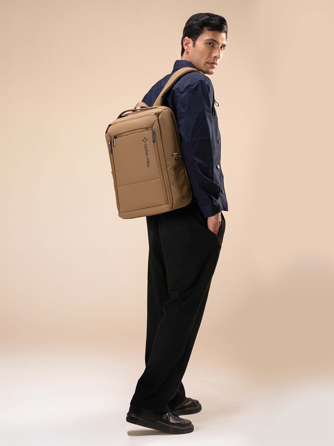 

Nasher Miles Williamsburg 35L Polyester Brown Unisex Overnighter Casual Laptop Backpack, Camel brown