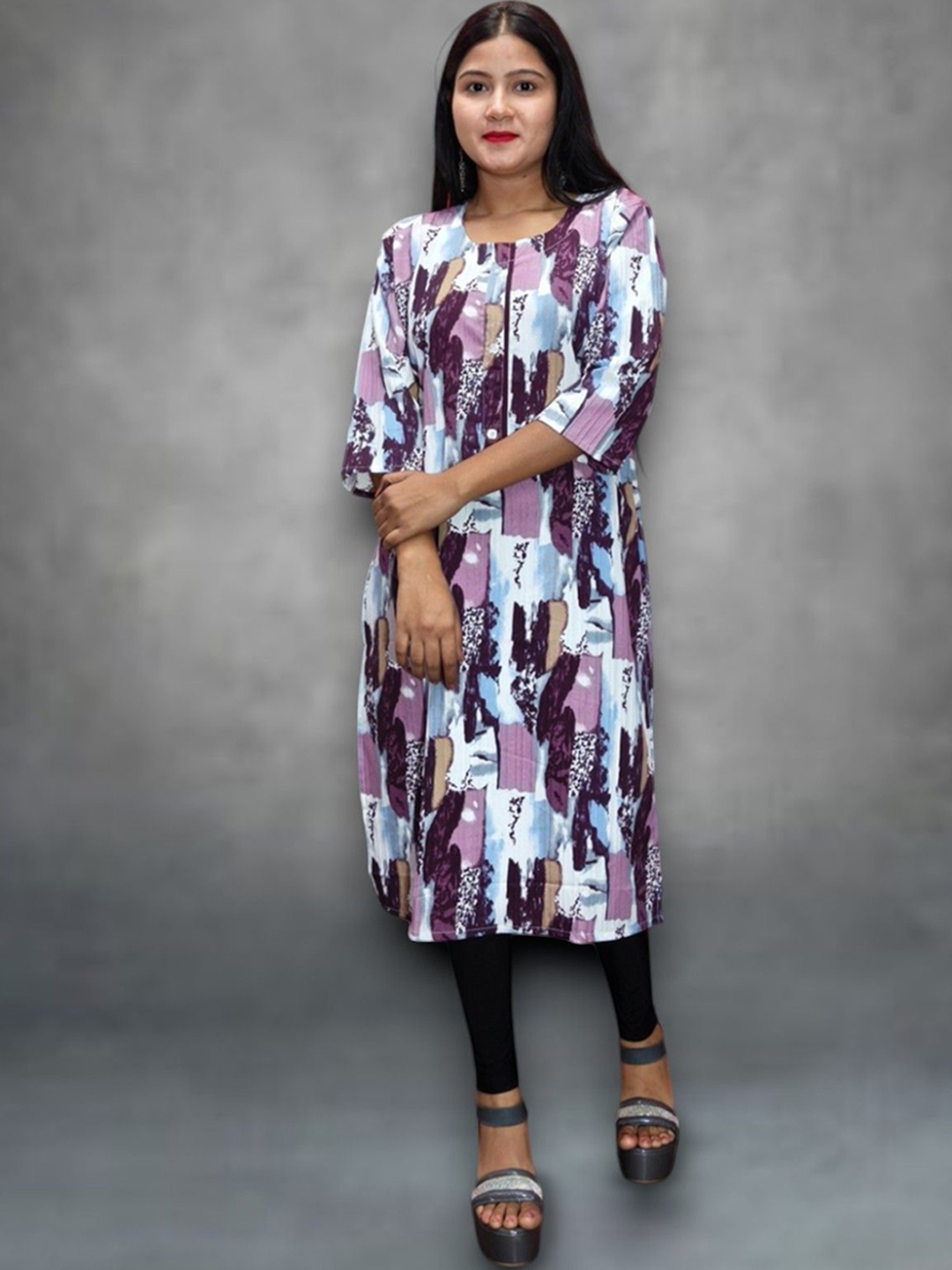 

Ayukti Abstract Printed Round Neck Straight Kurta, Blue